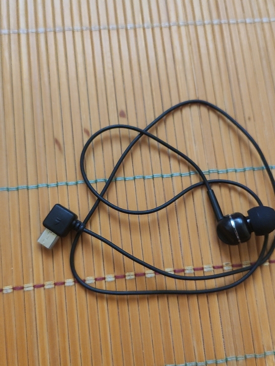 安卓机头耳机,几乎全新