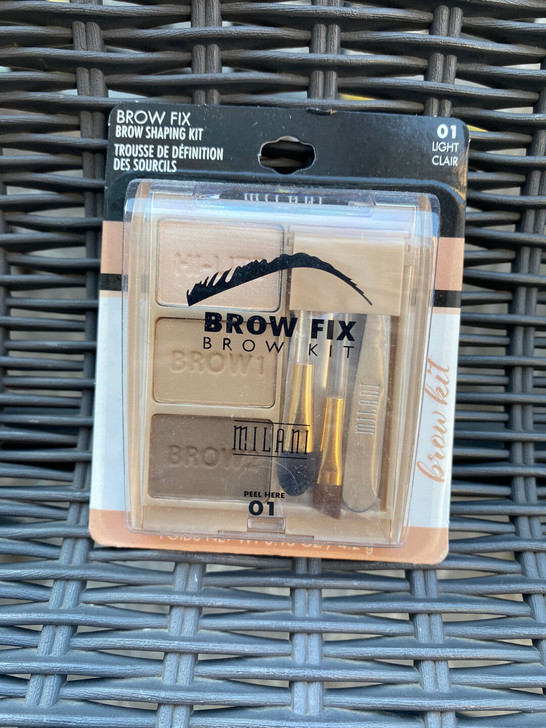 Milani三色眉粉，带工具 日期无法解读...