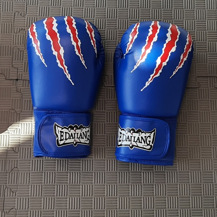 蓝色血爪印拳套，散打泰拳自由搏击格斗健身训...