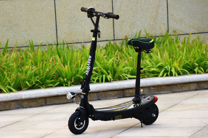 电动滑板车 全新的车 成人迷你电瓶二轮折叠...