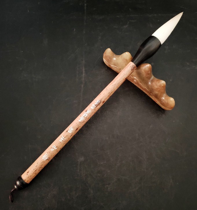 材质：特制加键羊毫玉筍笔一只，花竹笔杆 ，...