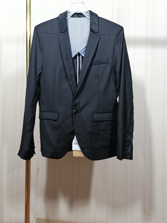 含49%羊毛品牌倒闭甩卖男士西装39包邮