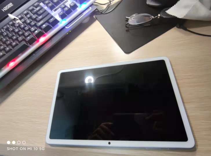 酷比魔方iplay40pro版，8g运行，...