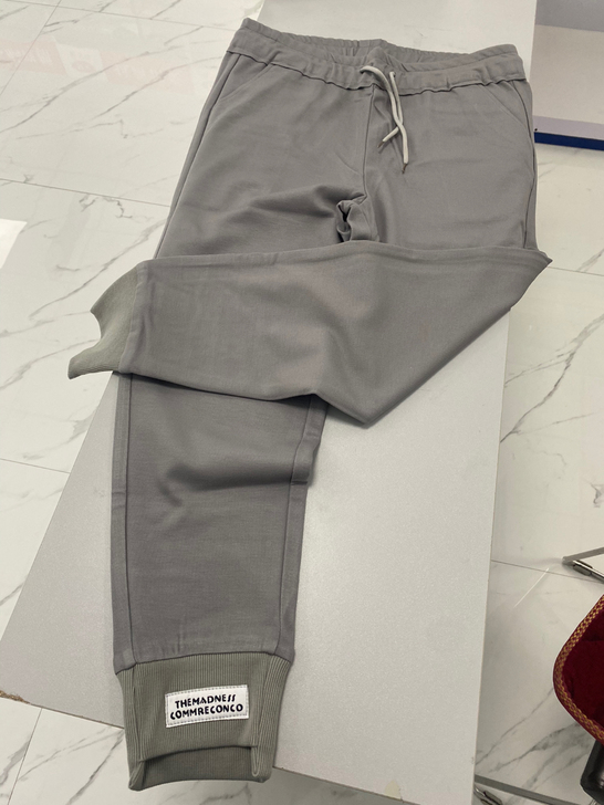 大码女士卫裤休闲裤，全新带吊牌，松紧腰，能...