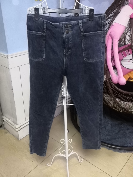 复古蓝色加绒小脚牛仔裤，码数31，腰围80...