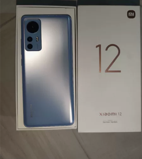 箱说全小米12 8+256，屏幕太小了想换...