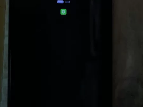 出红米K40一台，配原装充电器，使用半年I...