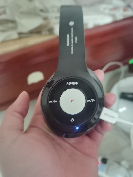 蓝牙耳机，8成新，用不上了，闲置下来的看上...