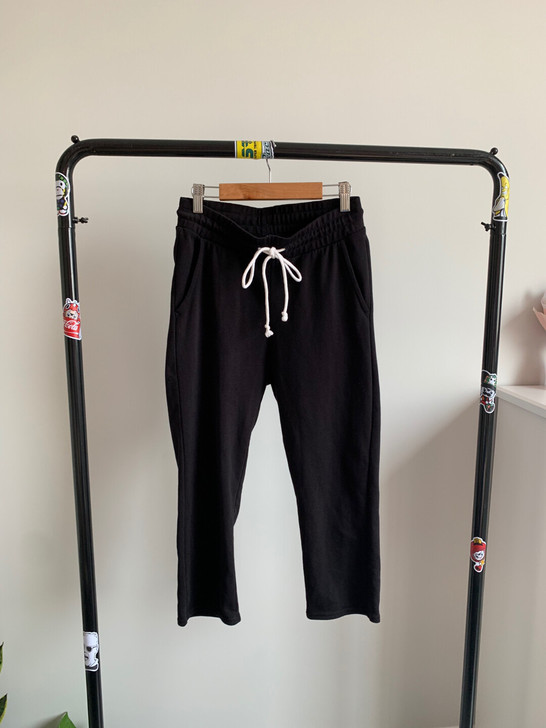 HM裤子。 休闲裤 。做动裤 。尺码160 64A 。