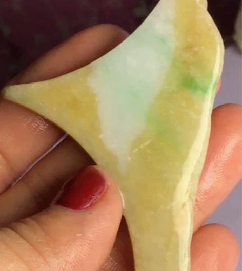 狂欢价实价出售，飘豆绿花特色料翡翠玉石尾货...