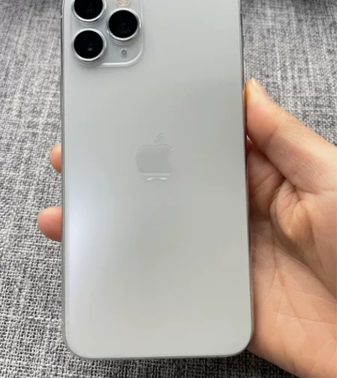 95新 11pro  靓机  美版  64...