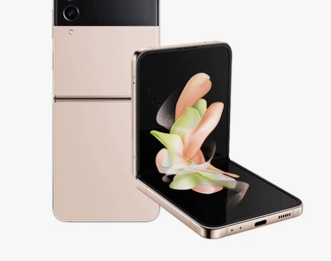 三星折叠手机4，最新版。上市就买了。 功能...