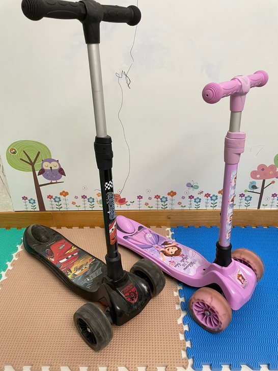 迪士尼滑板车，可折叠