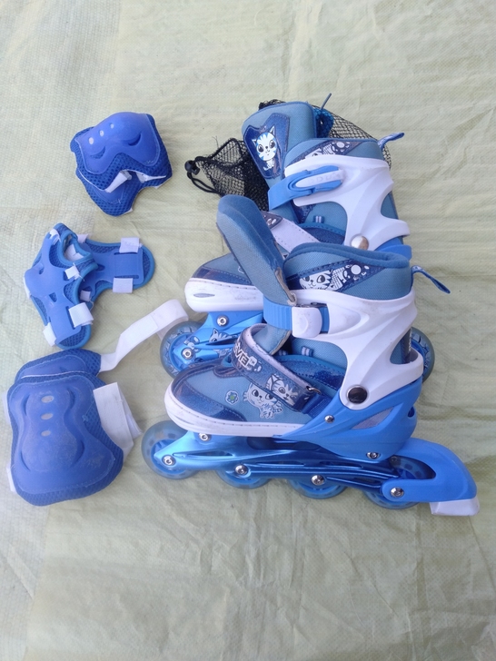 7到10岁儿童四轮旱冰鞋,就用过几回,九成...