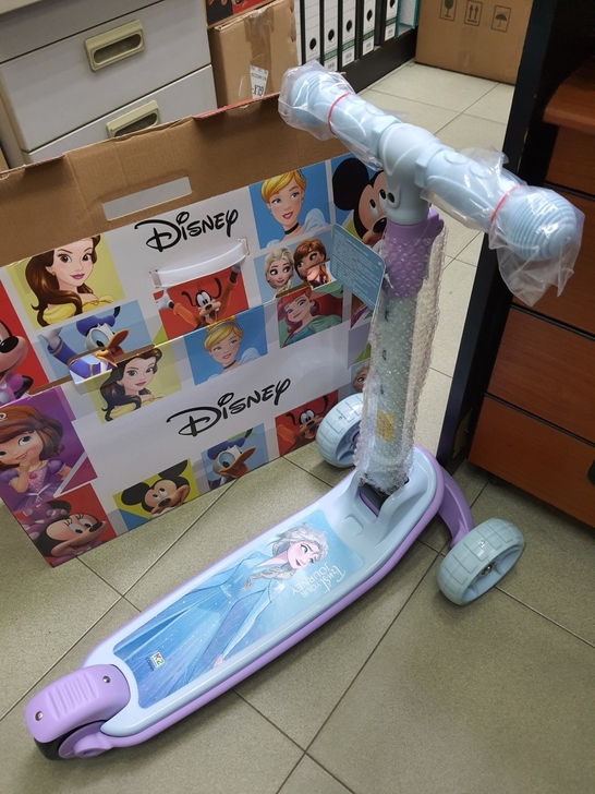 全新迪士尼儿童滑板车3-12岁女小孩单脚踏...