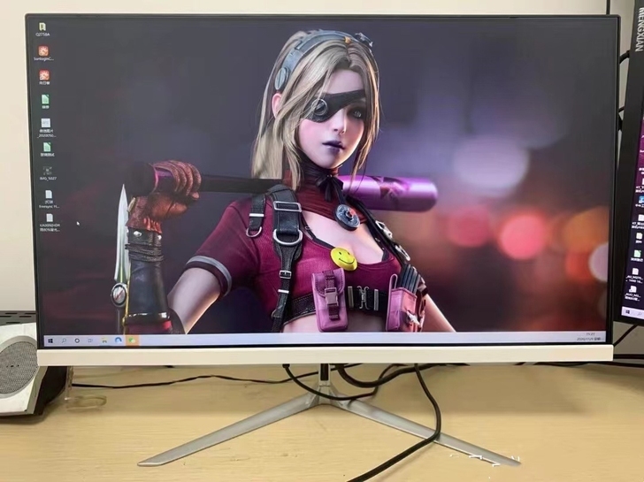 【顺丰包邮】曲面显示器24寸无边框高清显示...