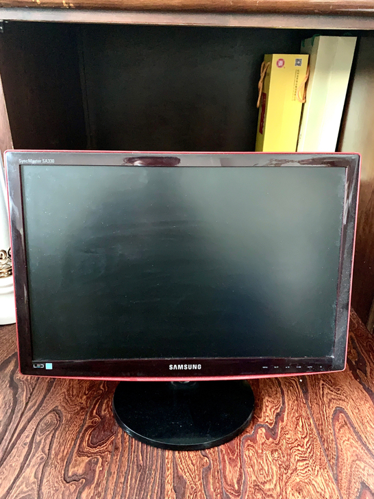 三星22寸显示器，正常使用，当电脑显示器和...