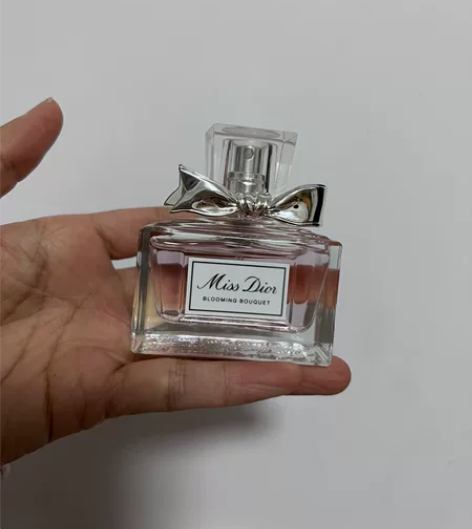 迪奥 花香小姐 香水 30ml 全新，但是...