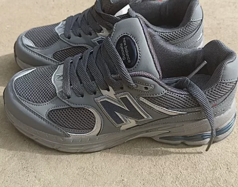 新百伦2002r元祖灰，全新！！！全新37...