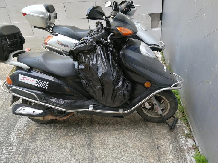 转让一部铃木踏板摩托车