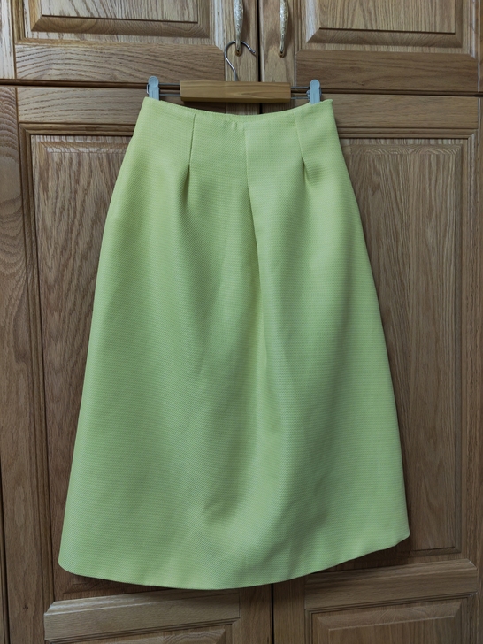 张黑黑，经典款，柠檬黄荧光感半身花苞裙