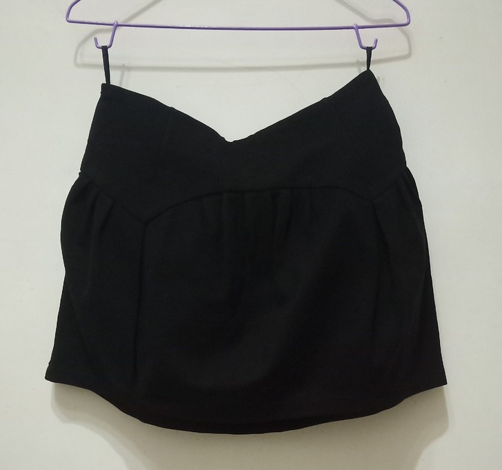 春秋款半身裙，花苞裙，面料厚实有弹力，清衣...