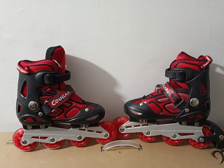 因转项部分轮滑鞋降价处理，全新的34－37...