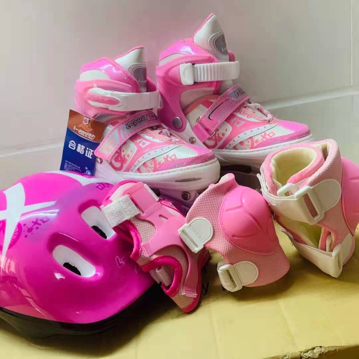 （加厚材质）全新捷豹专业青少年儿童轮滑鞋套...