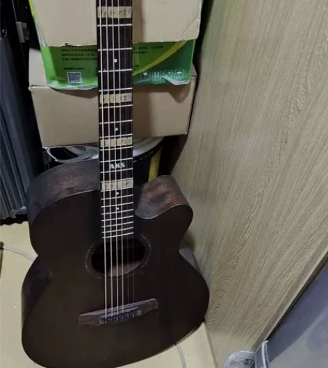 转让一把闲置吉他，当时一发热480买的，后...