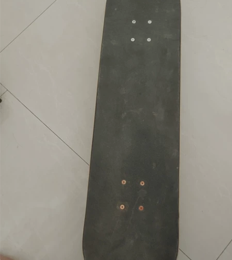 dbh滑板,便宜出。 感兴趣的话点“我想要...