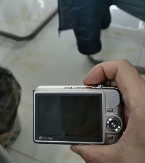 卡西欧瑕疵机便宜出 卡西欧z1000，1....