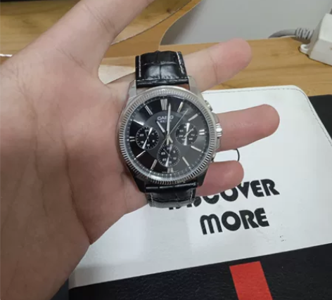 卡西欧手表，天猫买的。应该是正品。朋友结婚...