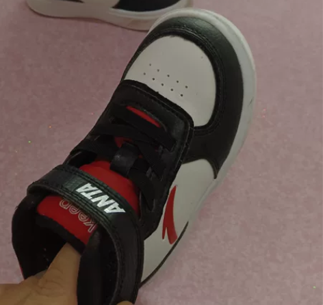 正品安踏儿童鞋子 25码 孩子脚长1...