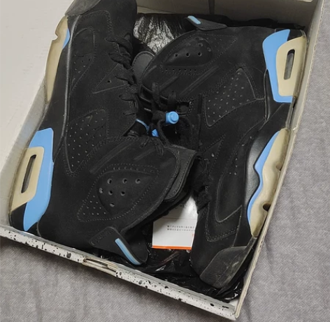 飞人乔丹aj6黑蓝42码，自定义7成新，鞋...