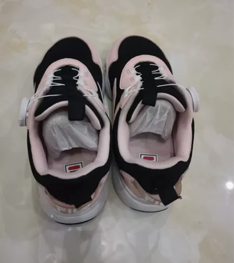 斐乐女童鞋32码的，就穿了两三次，基本是新...