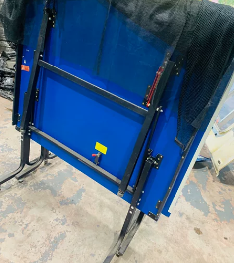 红双喜乒乓球台，角有点伤不影响使用！自提！...