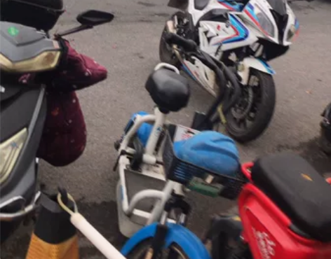 宝雕200cc摩托车朋友那里买来的,他一直...