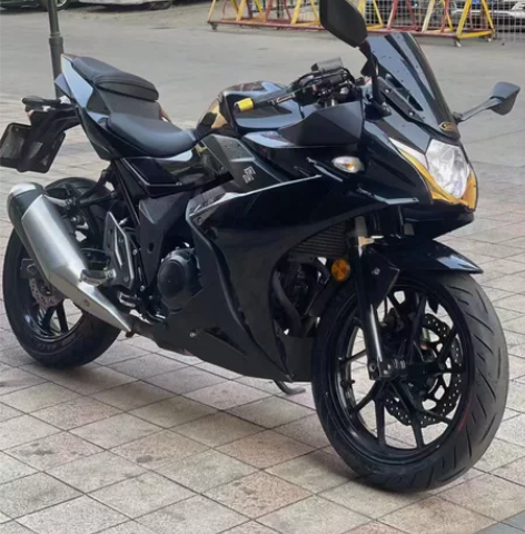 20年7月 铃木gsx250，高配带ABS...