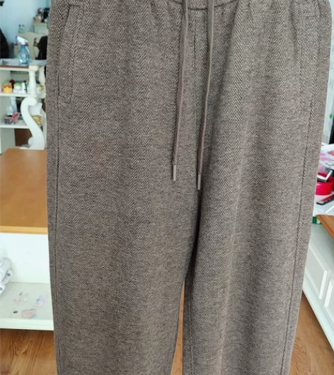 咖啡色大码人字尼休闲裤 几乎全新，做工精细...