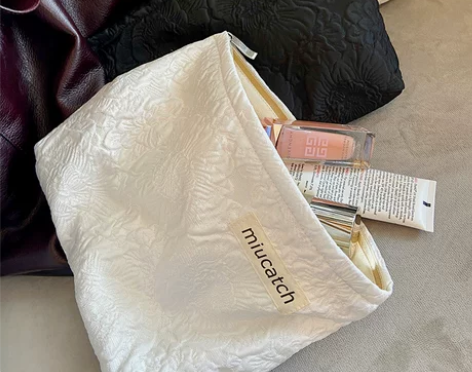 美摘泡泡玫瑰提花化妆包气质化妆品帆布拉链收...