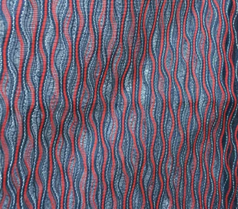 【红与黑镂空羽织】  描述：无使用痕迹，有...