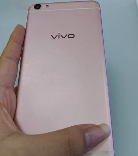 vivo x7plus 成色很好，保存完美...