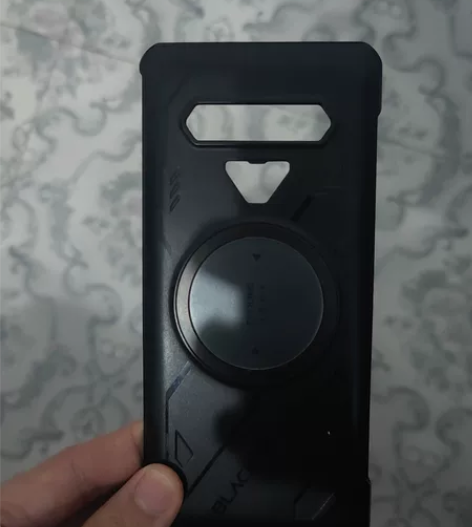 黑鲨磁吸保护壳  八月份购入 没用多久 另...