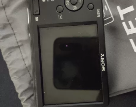 索尼W520，9成新，有自带的电池内存卡还...