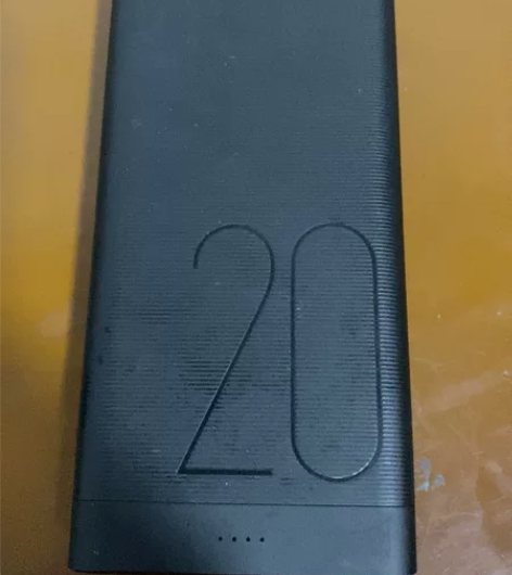 华为 充电宝 2万毫安，坏品。当配件。 感...