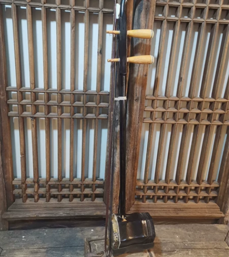 二胡，乐器，包邮！黄杨木镶骨的把手，很精美...