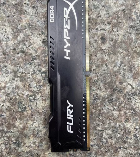 金士顿骇客神条 8GB DDR4四代240...