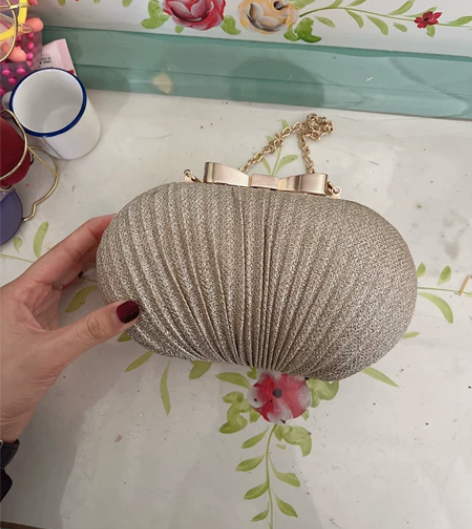 转个人自用晚宴包,手拿包,斜挎包。 95新...