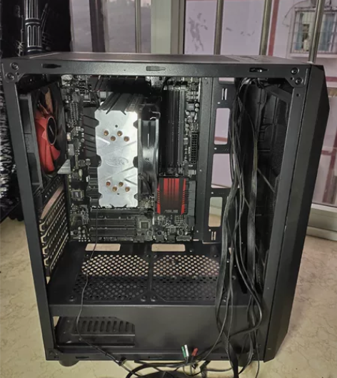 出自用华硕B85主板，不包邮，还在使用，就...