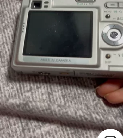 卡西欧EX-Z4 包括电池和内存卡 各项功能正常 屏幕内保护...